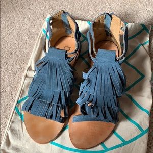 Diba tango suede fringe sandal💙
